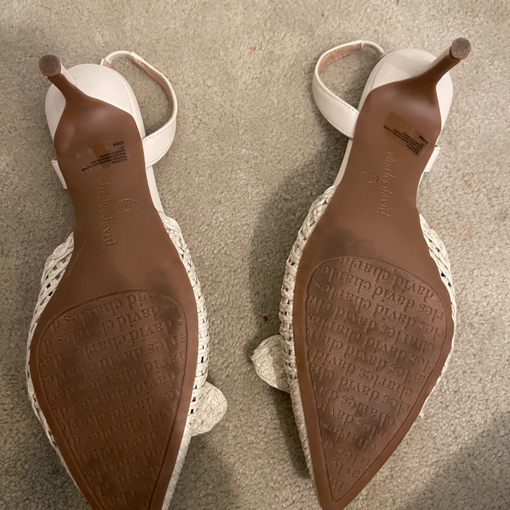 Charles David Ratton Heels - Picture 3 of 4